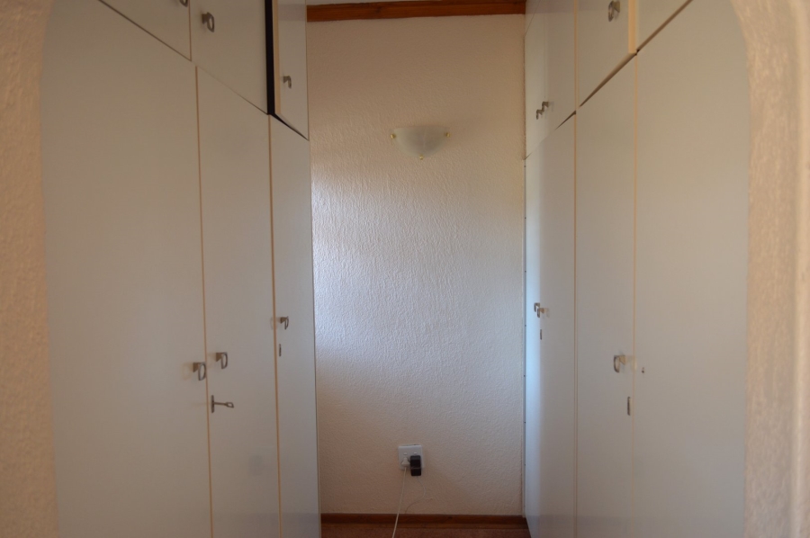 5 Bedroom Property for Sale in Wilkoppies North West